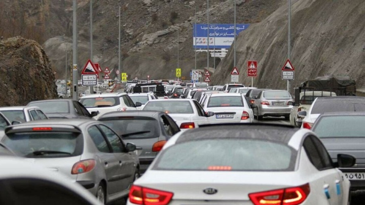 محدودیت‌های قطعی ترافیکی در محورهای شمالی کشور / جاده چالوس همچنان مسدود است