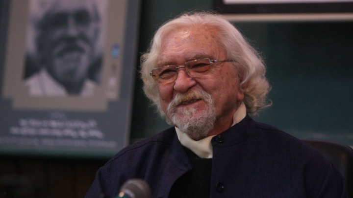 مردی که «وارثِ جامِ جم» بود