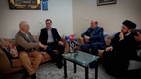 دیدار نمایندگان رهبر معظم انقلاب و رئیس بنیاد شهید و معاونان با جانبازان