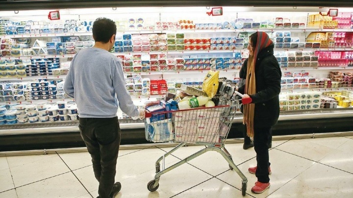 توزیع ۷۲ همت کالا به مردم در یک ماه/ هیچ کمبودی در بازار نداشتیم