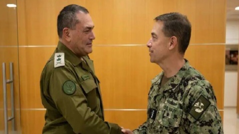 دیدار فرمانده سنتکام و «ایال زمیر» در سرزمین‌های اشغالی