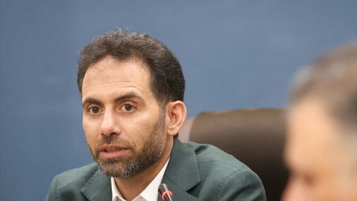 در طراحی لباس‌ها از نمادهای فرهنگی غافل نمی‌شویم