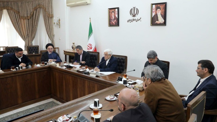 عارف: اگر در گذشته برخی روندها اصلاح می‌شد، امروز هزینه‌های کمتری متحمل می‌شدیم