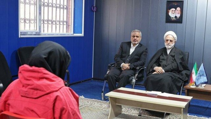 چادر پوشیدن زنان زندان الزامی نیست