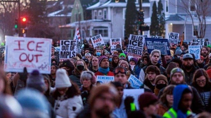 عقب نشینی پلیس فدرال از مینیاپولیس