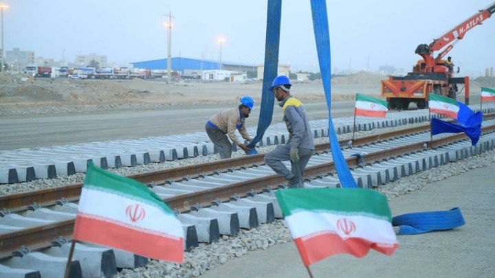 اتصال چابهار به شبکه ریل سراسری نقش ویژه ای در توسعه این بندر خواهد داشت