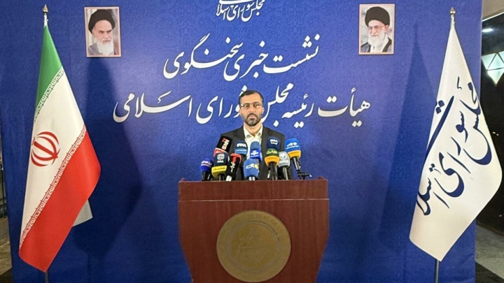 آغاز بررسی بودجه از ۱۸ یا ۱۹ بهمن در صحن مجلس/ انتقال ارز به انتهای زنجیره کاری منطقی است