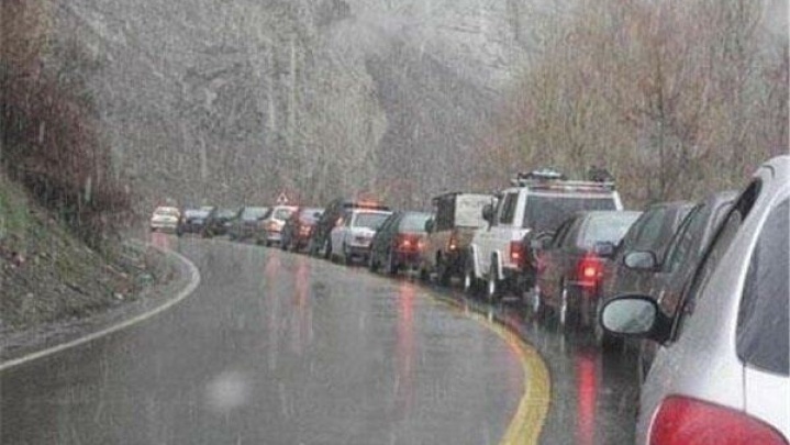 ترافیک روان در چالوس و هراز و مه گرفتگی در محورهای خراسان رضوی