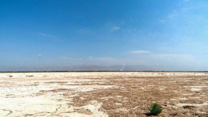 تالاب صالحیه همچنان بی‌آب