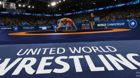 تلاش‌ برای عبور از موانع سیاسی در ورزش