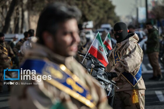 رژه موتور سواران در سالروز ورود امام خمینی به تهران