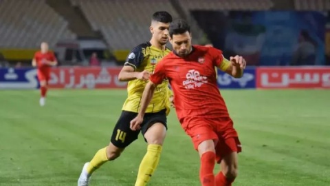 برتری تراکتور مقابل سپاهان در نیمه اول