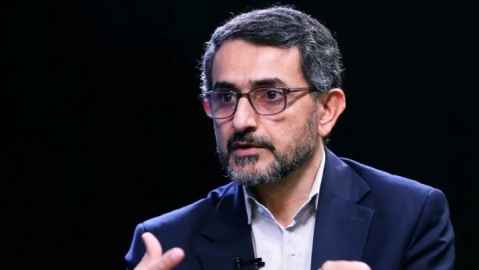 تجربه پهلویسم و خمینیسم در ظهور و سقوط