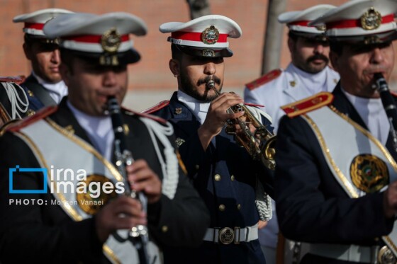 رژه موتور سواران در سالروز ورود امام خمینی به تهران
