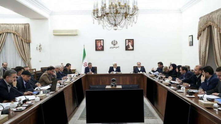 روایتی از واکنش عارف به «افزایش قیمت خودسرانه ایران‌خودرو»