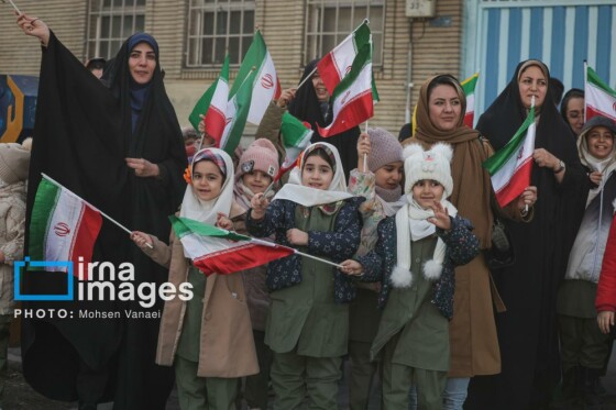 رژه موتور سواران در سالروز ورود امام خمینی به تهران