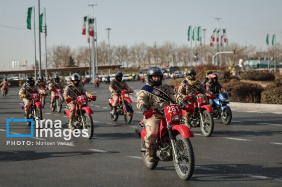 رژه موتور سواران در سالروز ورود امام خمینی به تهران
