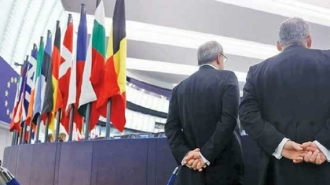 برچسب تروریستی ناقض حقوق بین‌الملل است