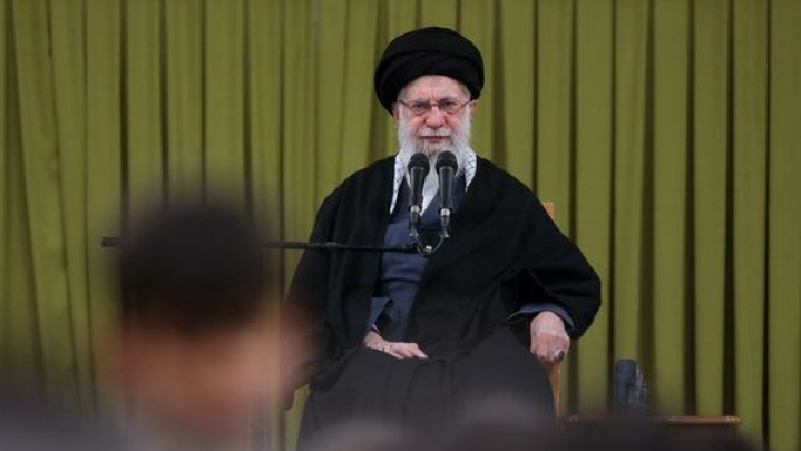 هشدار صریح رهبر انقلاب به آمریکا: اگر جنگی راه بیاندازید، جنگ منطقه‌ای خواهد بود