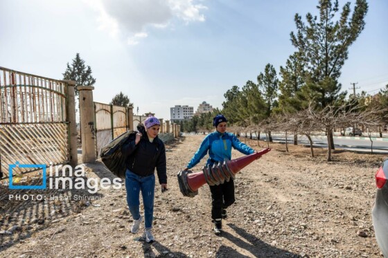 بانوان در انتظار گواهینامه موتور