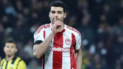 عذرخواهی مهدی طارمی به خاطر خوشحالی جنجالی‌