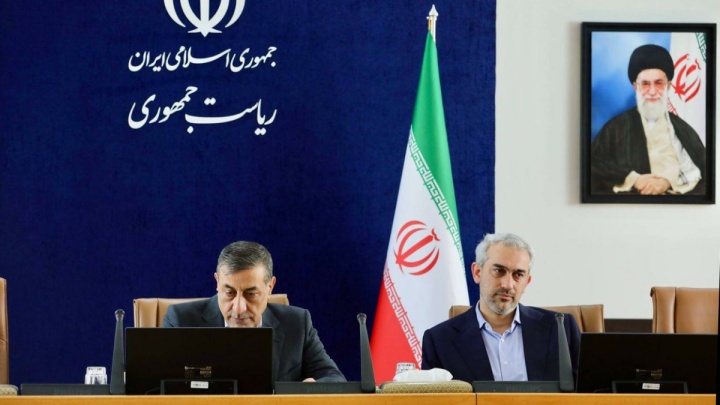 انتقاد معاون اجرایی رئیس‌جمهور از تمرکز منابع بانکی در پایتخت