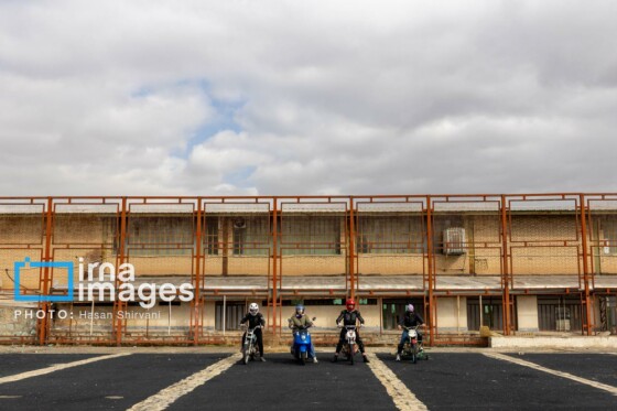 بانوان در انتظار گواهینامه موتور