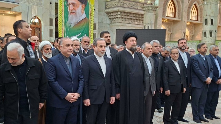 تجدید میثاق عراقچی و معاونان وزارت خارجه با آرمان‌های امام (ره)