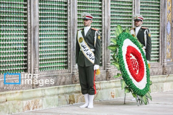 تجدید میثاق رییس و نمایندگان مجلس با آرمان‌های امام راحل