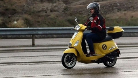 دولت مصوبه گواهینامه موتورسیکلت بانوان را ابلاغ کرد