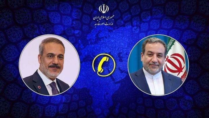 تاکید وزیران امور خارجه ایران و ترکیه بر تداوم همکاری کشورهای منطقه