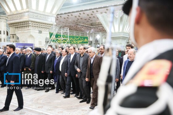 تجدید میثاق رییس و نمایندگان مجلس با آرمانهای امام راحل