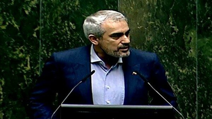 اعلام وصول ۴ سوال از وزیر اقتصاد