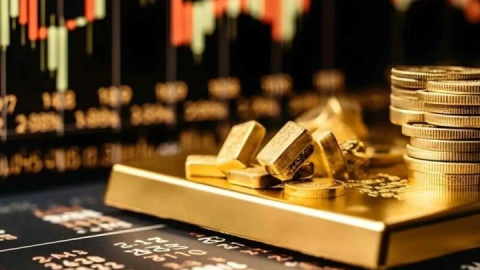 عقب‌نشینی دوباره طلا و نقره در بازارهای جهانی