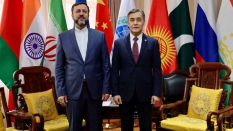 دیدار غریب آبادی با دبیرکل سازمان همکاری شانگهای درچین