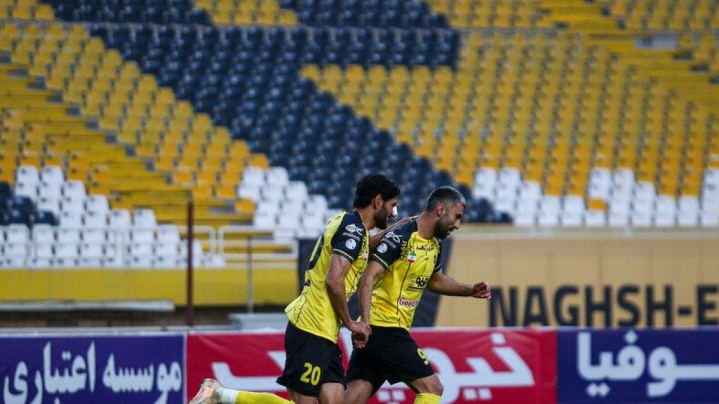 بازگشت طلایی‌پوشان به کورس قهرمانی با برتری مقابل خیبر