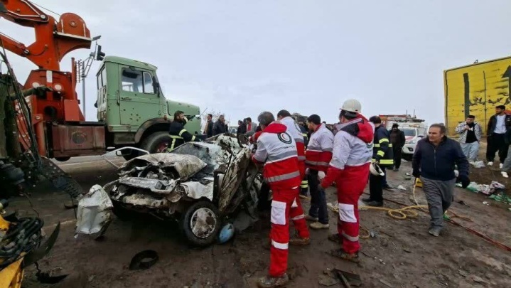 تصادف زنجیره‌ای در محور دیواندره- سقز سه کشته برجاگذاشت