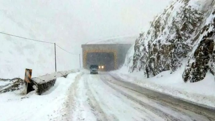 ۲۶ استان درگیر برف و باران / انسداد ۷ محور مواصلاتی
