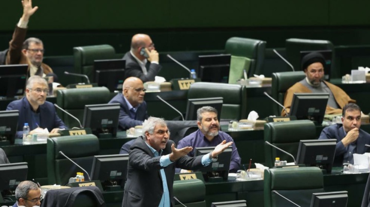 وزارت کشور موظف به راه اندازی سامانه مدیریت برخط اجتماع و راهپیمایی شد