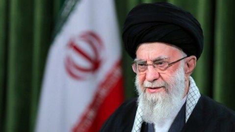 حضرت آیت الله خامنه‌ای: در ۲۲ بهمن دشمن را مأیوس کنید