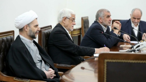 رسیدگی به آسیب‌دیدگان و خانواده جانباختگان حوادث دی‌ماه اولویت باشد