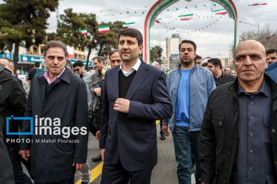 حضور مسئولان در راهپیمایی ۲۲ بهمن