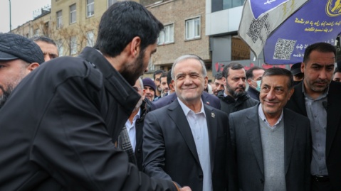 گزارش تصویری/ حضور رئیس جمهور در راهپیمایی پرشکوه ۲۲ بهمن