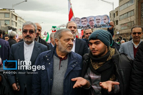 حضور مسئولان در راهپیمایی ۲۲ بهمن