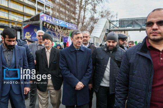 حضور مسئولان در راهپیمایی ۲۲ بهمن