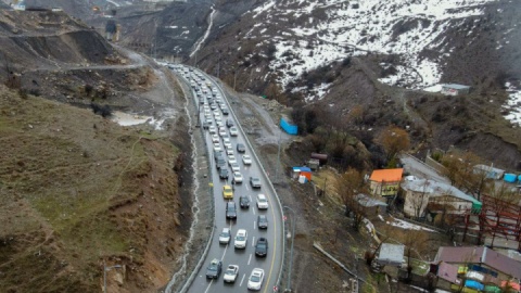 ترافیک سنگین، جاده چالوس و آزادراه تهران–شمال را یکطرفه کرد
