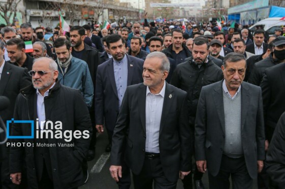 حضور مسئولان در راهپیمایی ۲۲ بهمن