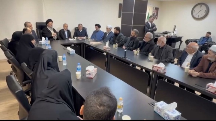 فیلم/ دیدار رئیس‌جمهور با خانواده‌های شهدا و آسیب‌دیدگان حوادث دی‌ماه