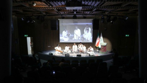 تلاش در حفظ موسیقی اصیل ایران مثل جهاد است