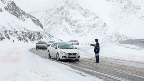 پلیس: چالوس و هراز امروز یک طرفه می شود